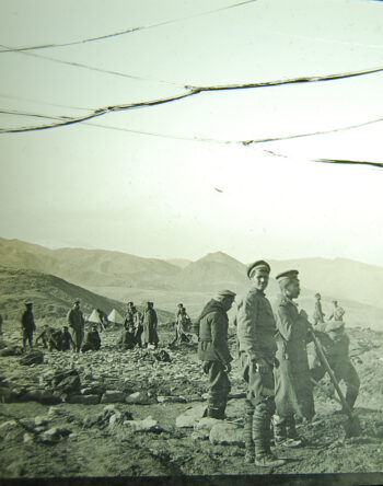 2 Fmedia2 F10895002 Fbulgarian troops digging in macedonian front eagp829n