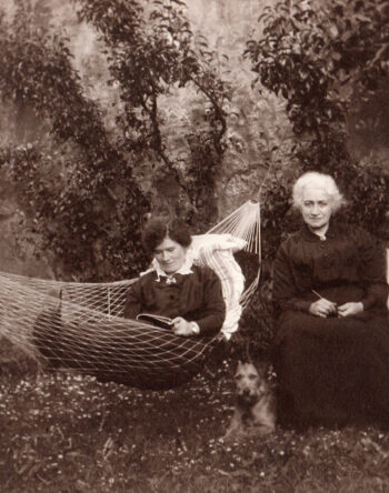2 Fmedia2 F11642752 F0005 nan hardie in hammock and mrs hardie