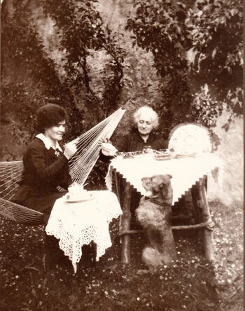 2 Fmedia2 F11642802 F0006 mrs hardie and daughter nan in the garden at lochnorris