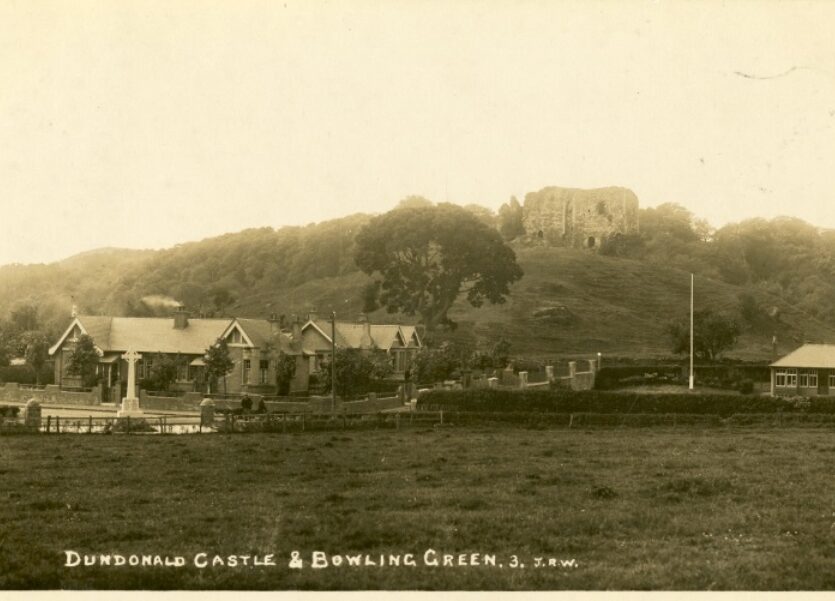 2 Fmedia2 F12936372 Fdundonald castle bowlig green
